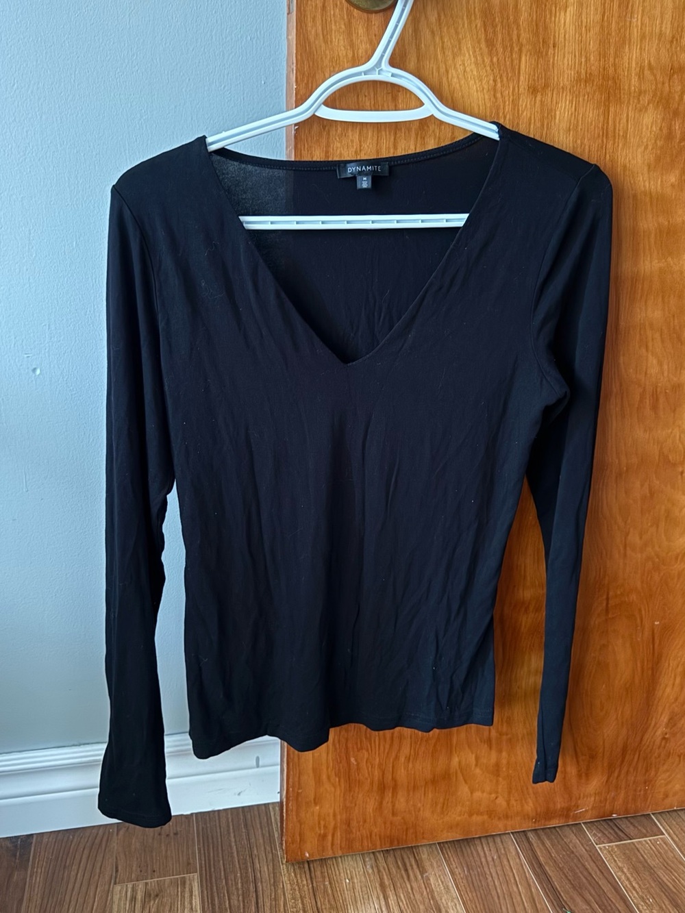 Dynamite Black V-Neck Long Sleeve Top Size Medium
